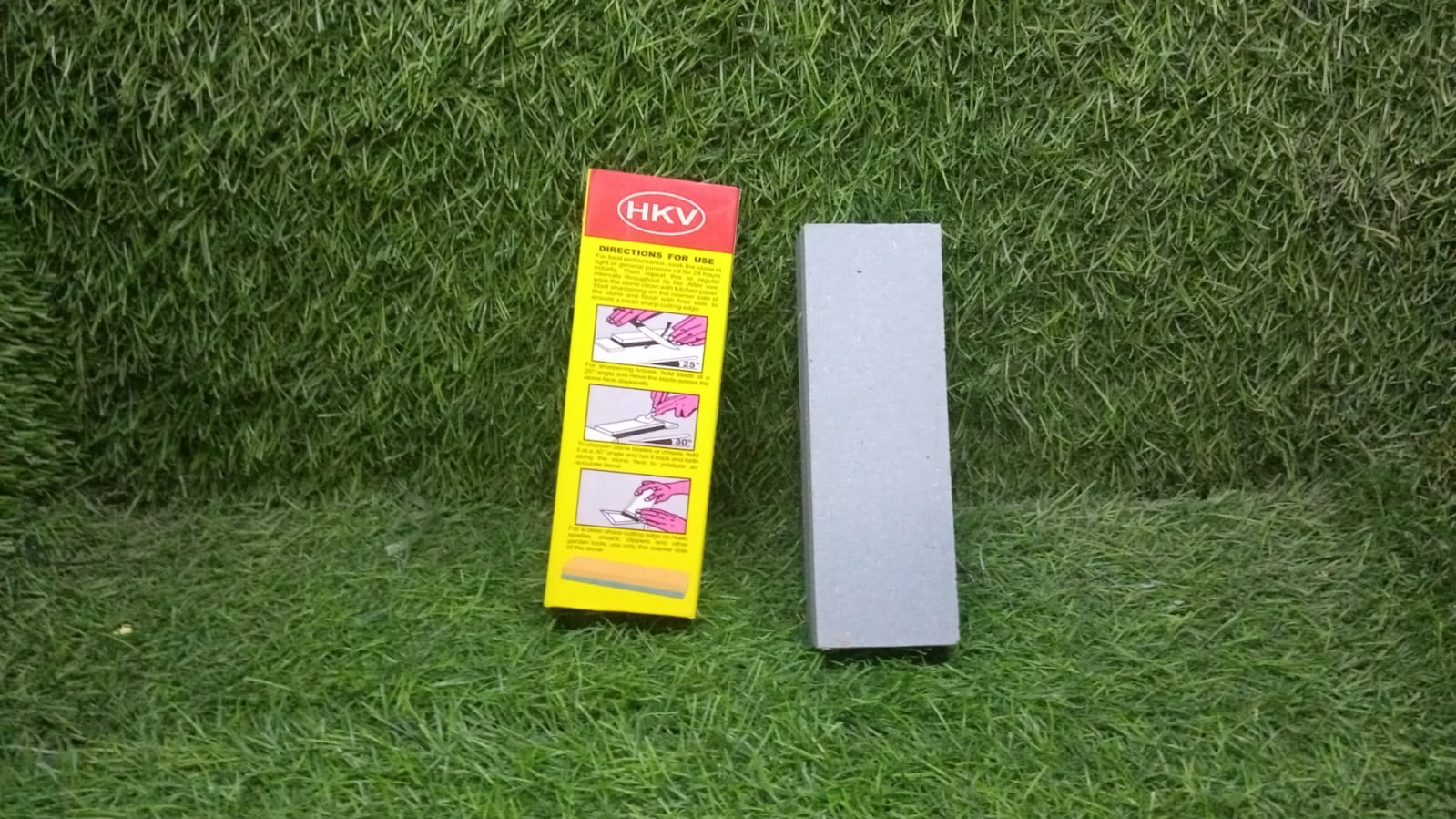 High-density sharpening stone, effective for maintaining knives, scissors, and axes. High-density sharpening stone, effective for maintaining knives, scissors, and axes.